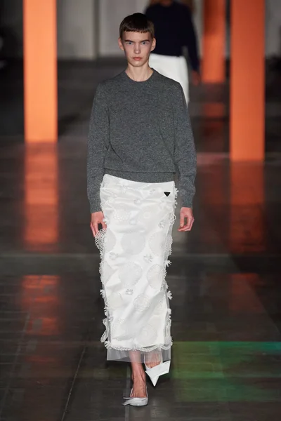 Look 1